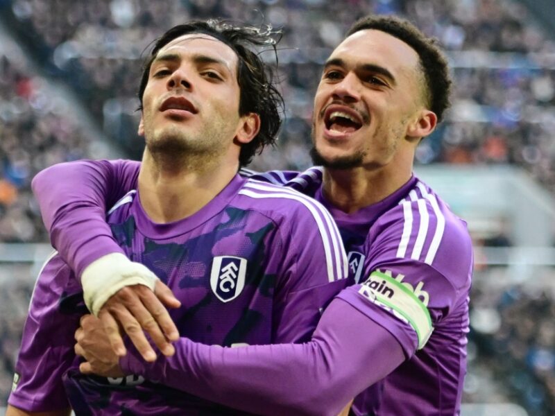 Gol de Raúl Jiménez